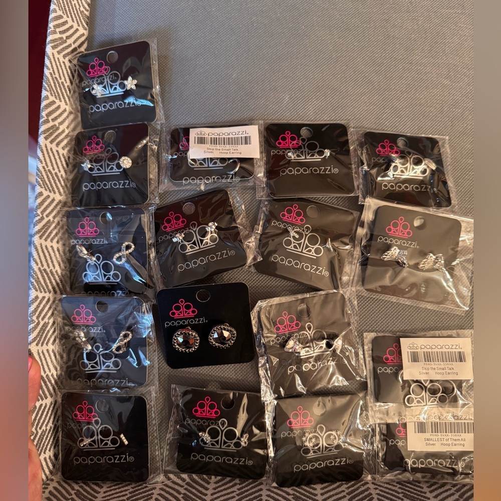 🆕 Lot of 17 Paparazzi Stud/Mini Hoop Earrings - new in original packaging